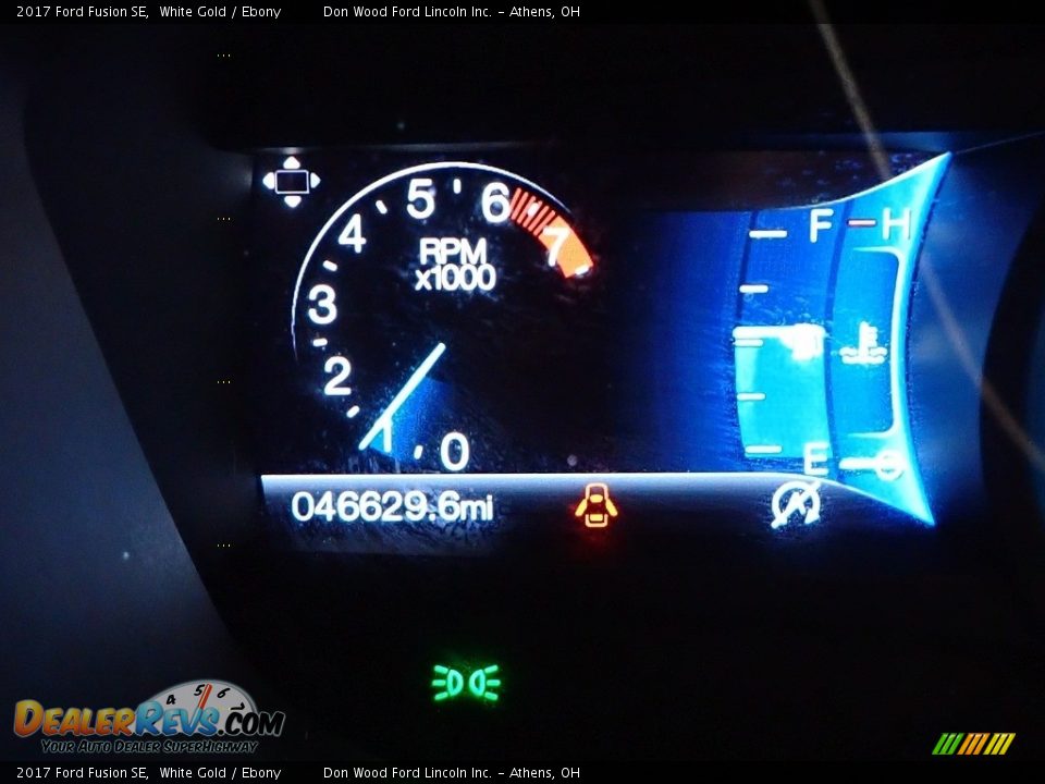2017 Ford Fusion SE White Gold / Ebony Photo #28