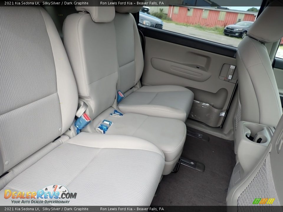 2021 Kia Sedona LX Silky Silver / Dark Graphite Photo #12