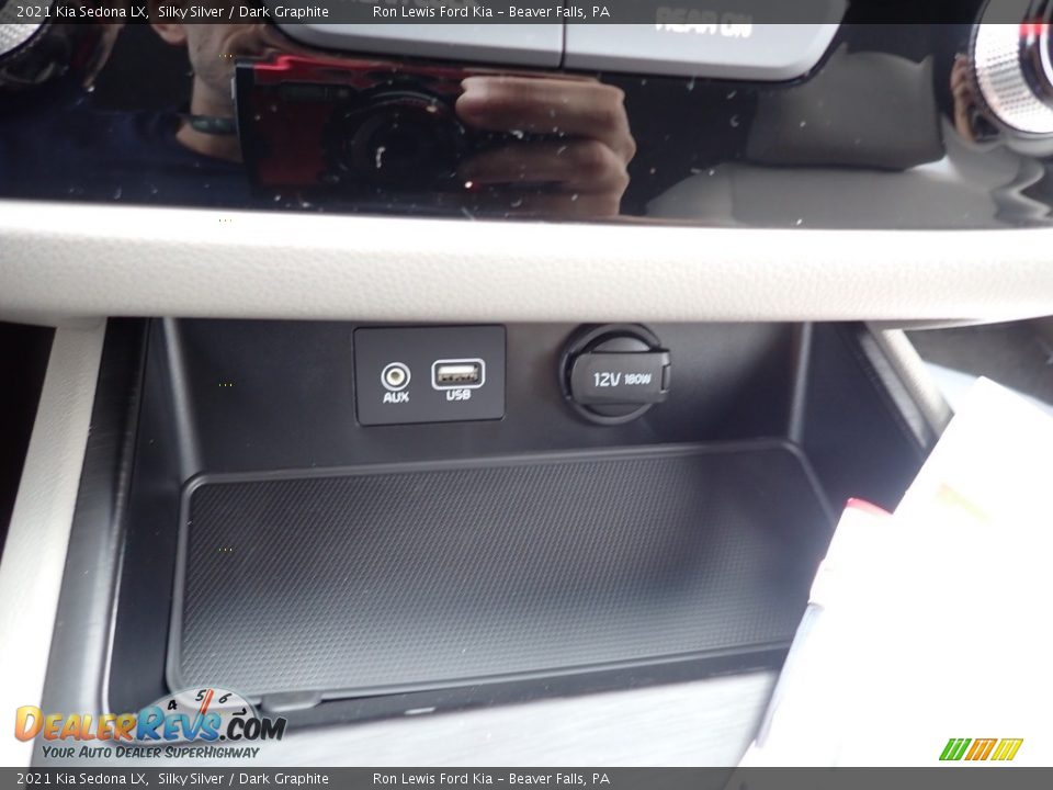 2021 Kia Sedona LX Silky Silver / Dark Graphite Photo #20
