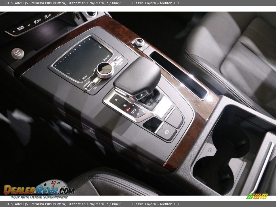 2019 Audi Q5 Premium Plus quattro Shifter Photo #15