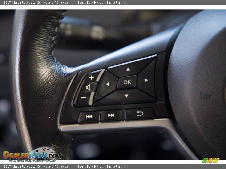2017 Nissan Rogue SL Steering Wheel Photo #12