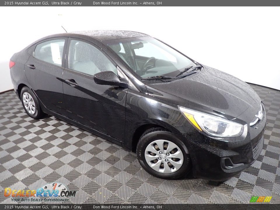 2015 Hyundai Accent GLS Ultra Black / Gray Photo #2