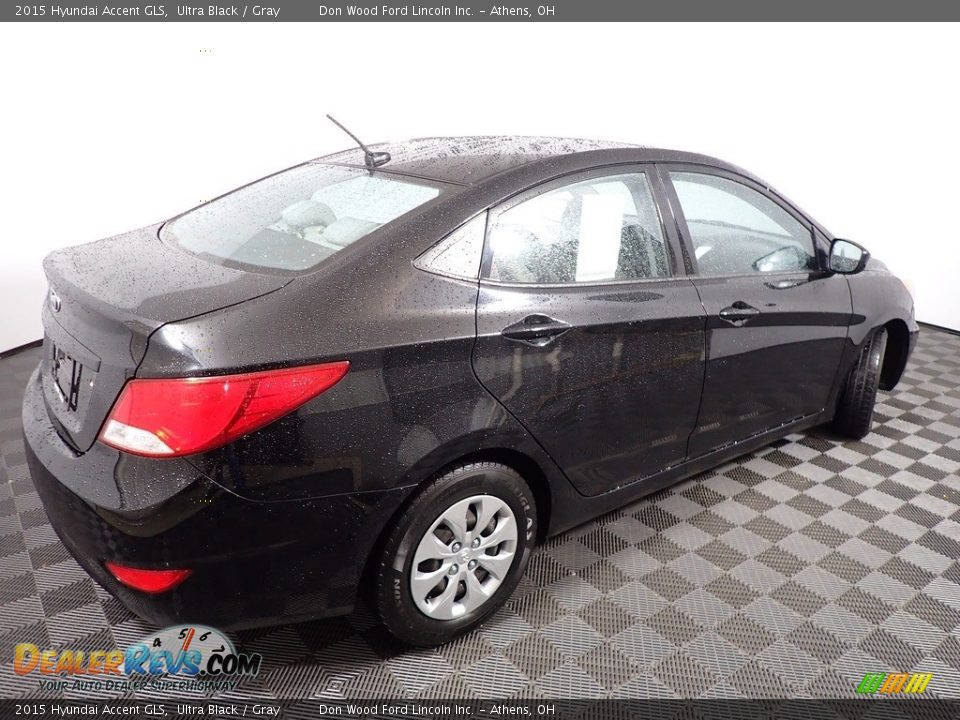 2015 Hyundai Accent GLS Ultra Black / Gray Photo #14