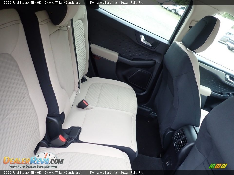 2020 Ford Escape SE 4WD Oxford White / Sandstone Photo #10