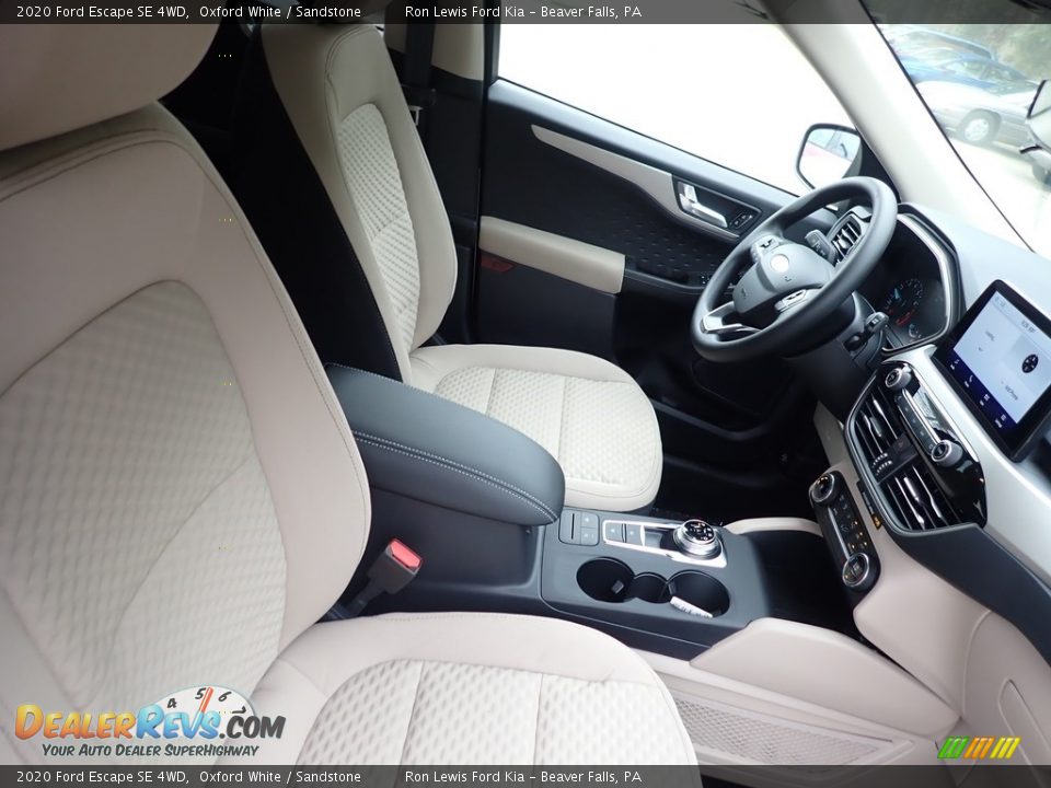 2020 Ford Escape SE 4WD Oxford White / Sandstone Photo #11