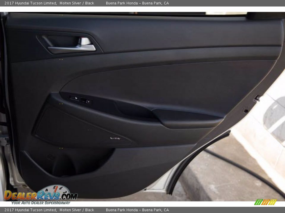 2017 Hyundai Tucson Limited Molten Silver / Black Photo #31