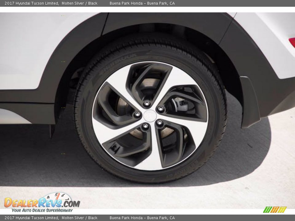 2017 Hyundai Tucson Limited Molten Silver / Black Photo #35