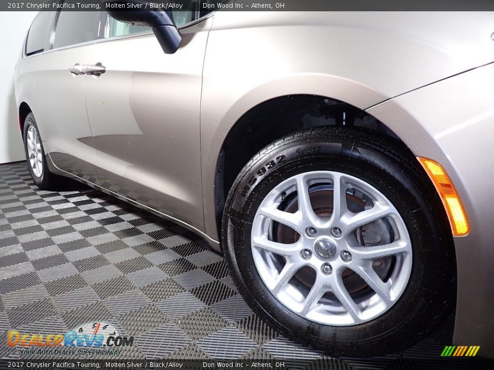2017 Chrysler Pacifica Touring Molten Silver / Black/Alloy Photo #3