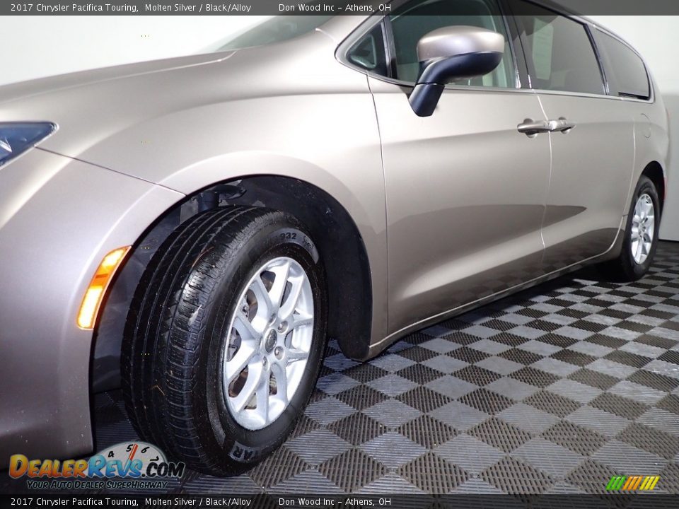 2017 Chrysler Pacifica Touring Molten Silver / Black/Alloy Photo #8