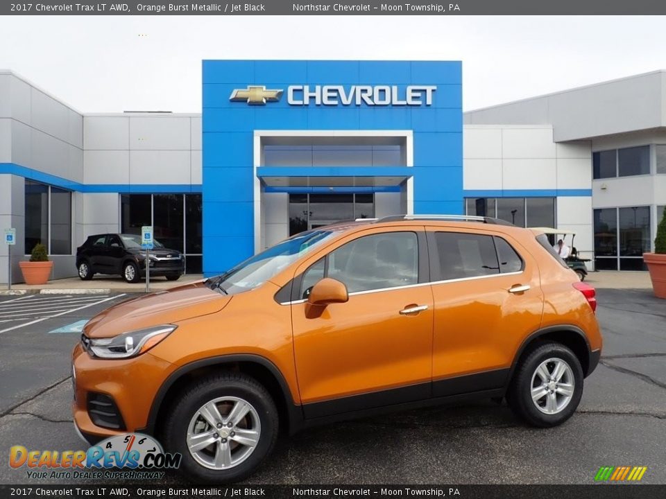 Front 3/4 View of 2017 Chevrolet Trax LT AWD Photo #1