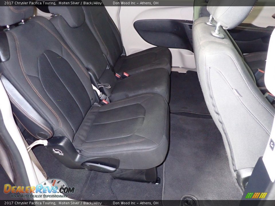 2017 Chrysler Pacifica Touring Molten Silver / Black/Alloy Photo #24