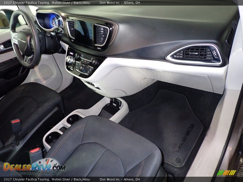 2017 Chrysler Pacifica Touring Molten Silver / Black/Alloy Photo #28