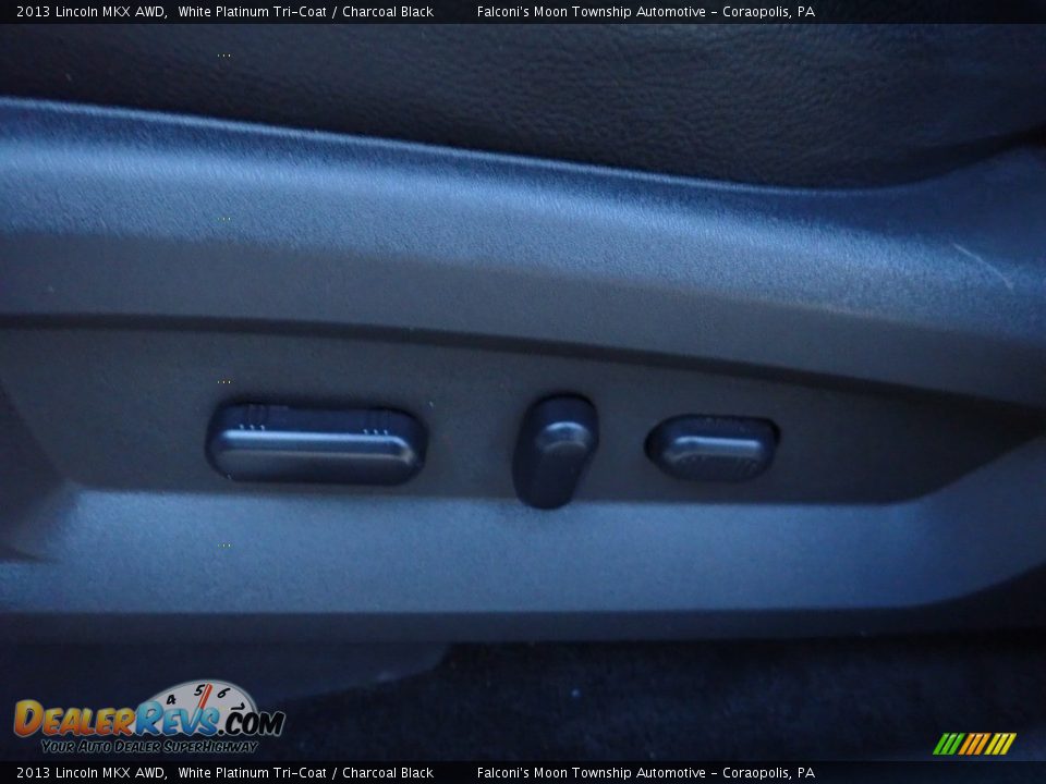 2013 Lincoln MKX AWD White Platinum Tri-Coat / Charcoal Black Photo #19