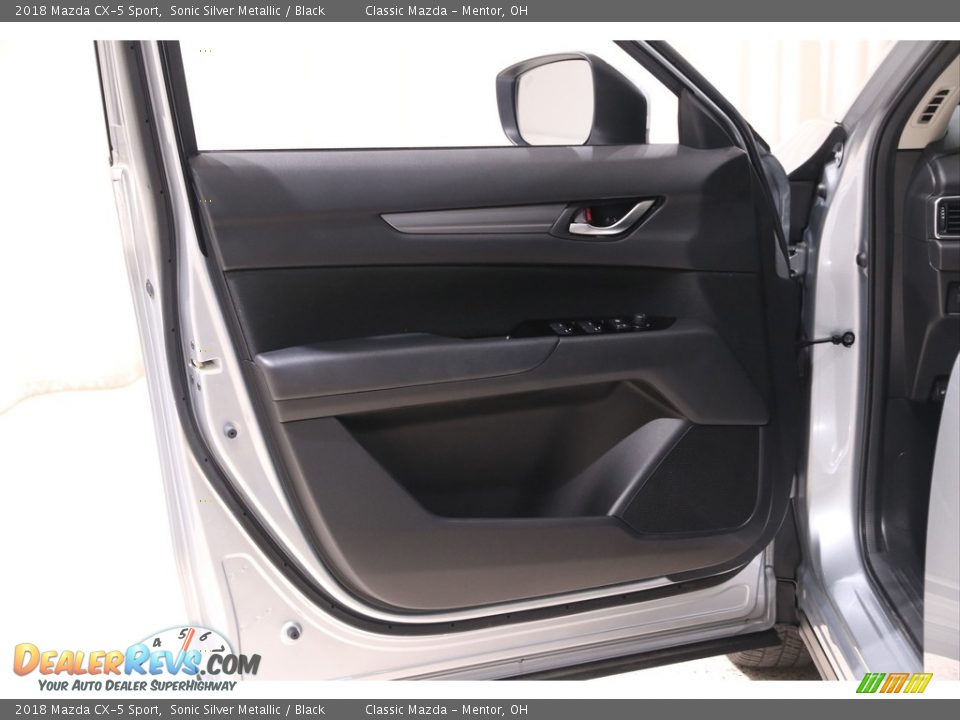 Door Panel of 2018 Mazda CX-5 Sport Photo #4