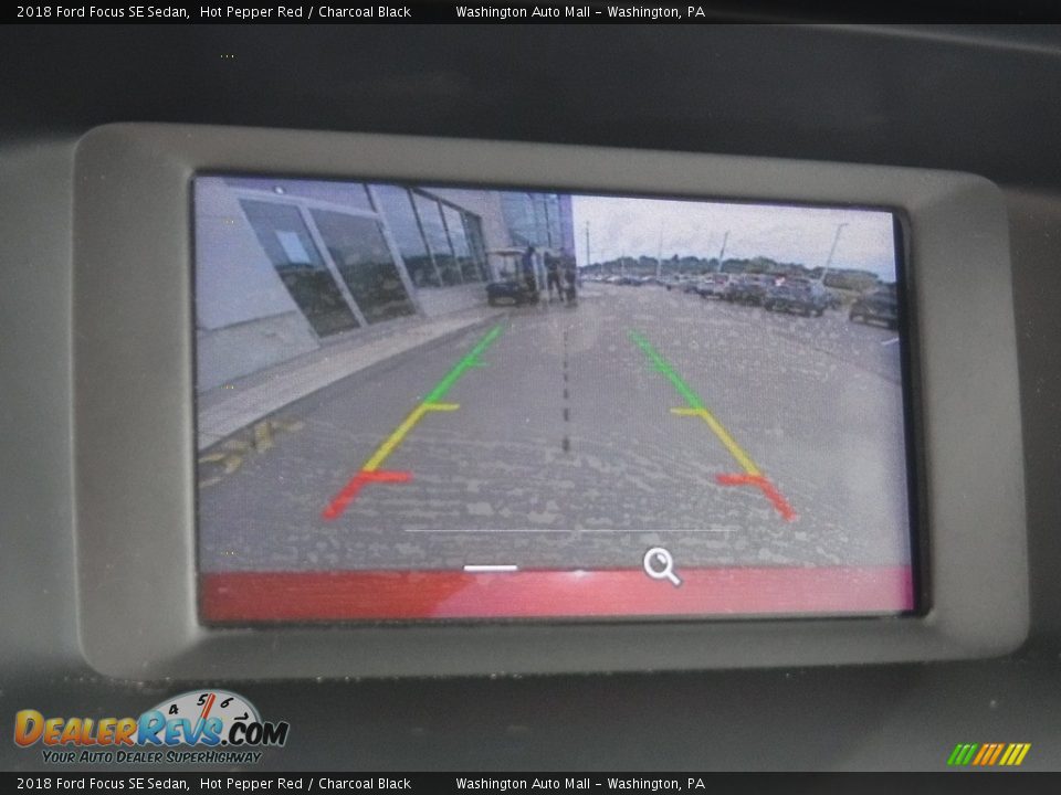 2018 Ford Focus SE Sedan Hot Pepper Red / Charcoal Black Photo #17