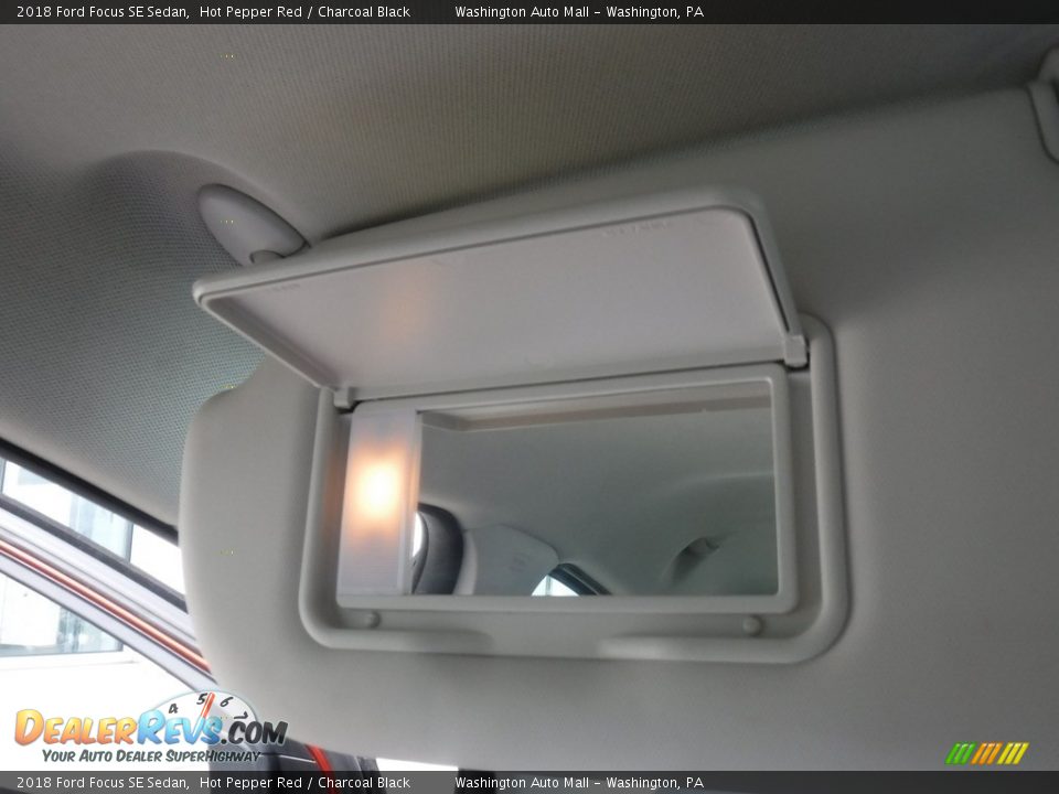 2018 Ford Focus SE Sedan Hot Pepper Red / Charcoal Black Photo #22