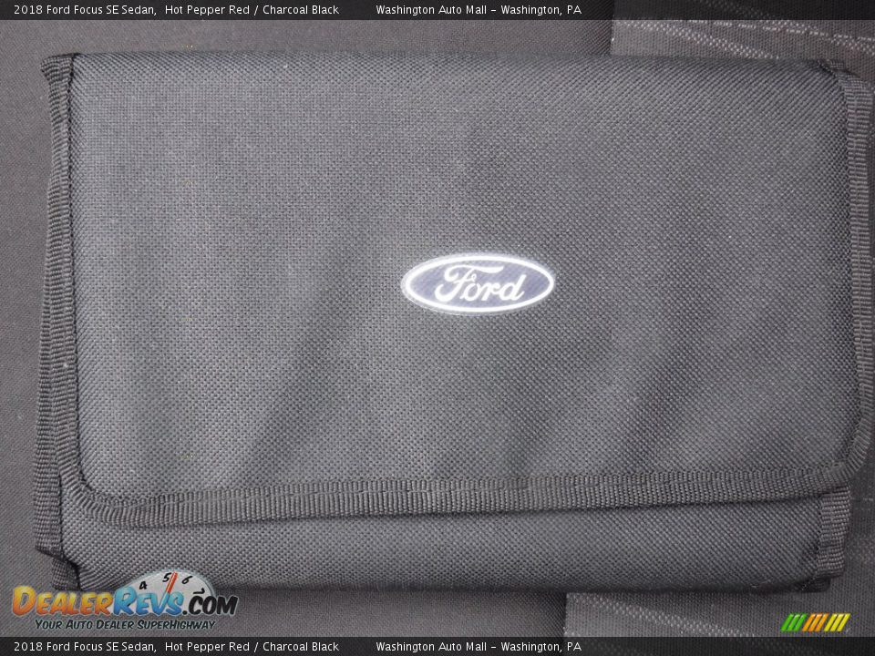 2018 Ford Focus SE Sedan Hot Pepper Red / Charcoal Black Photo #25