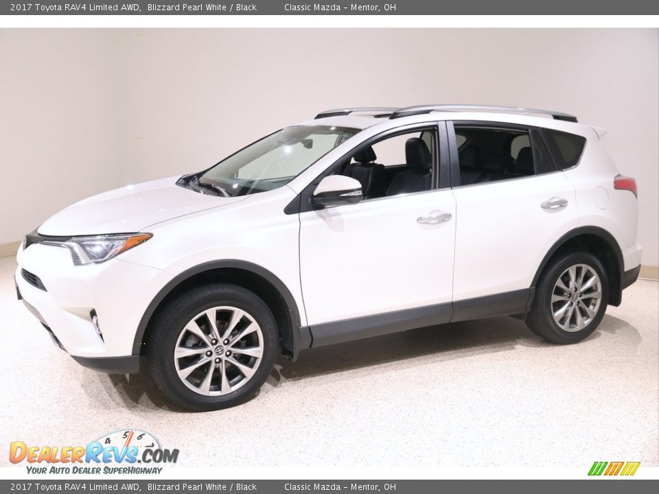 Front 3/4 View of 2017 Toyota RAV4 Limited AWD Photo #3