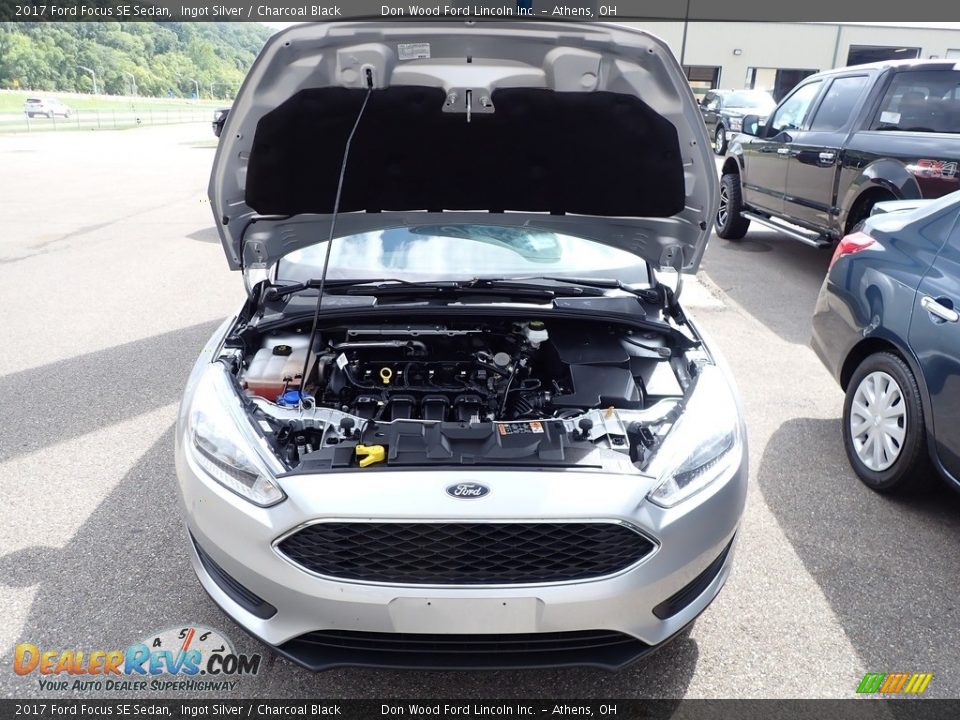 2017 Ford Focus SE Sedan Ingot Silver / Charcoal Black Photo #5