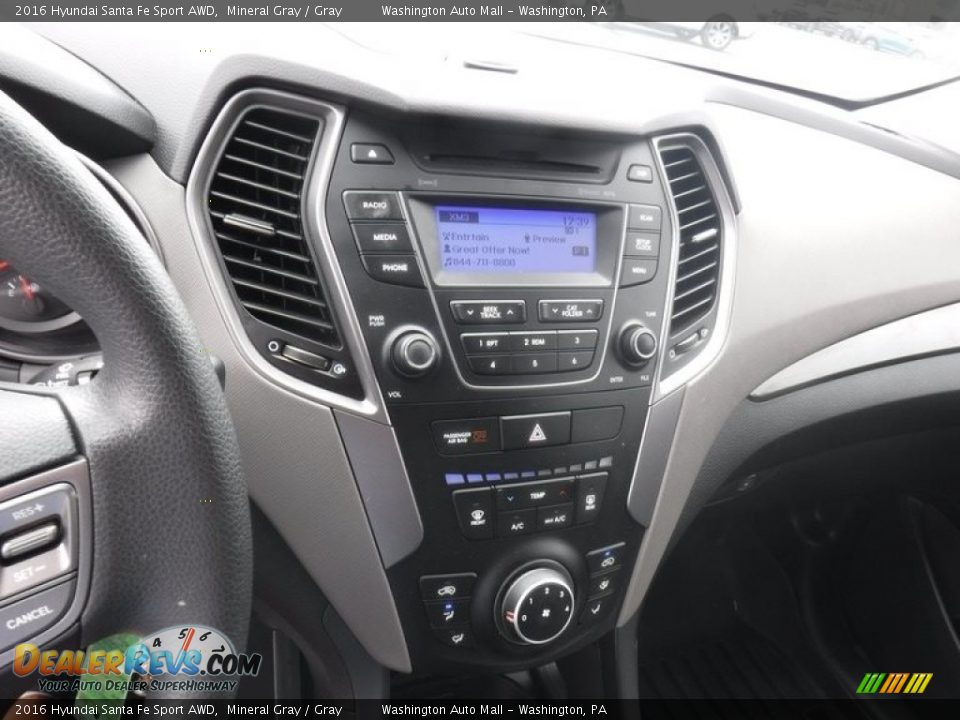 Controls of 2016 Hyundai Santa Fe Sport AWD Photo #17