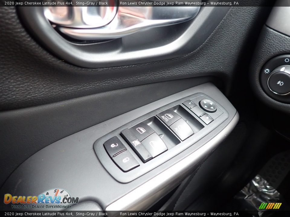 2020 Jeep Cherokee Latitude Plus 4x4 Sting-Gray / Black Photo #17