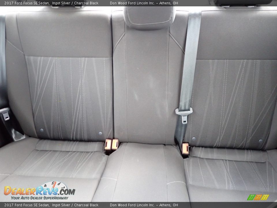 2017 Ford Focus SE Sedan Ingot Silver / Charcoal Black Photo #19