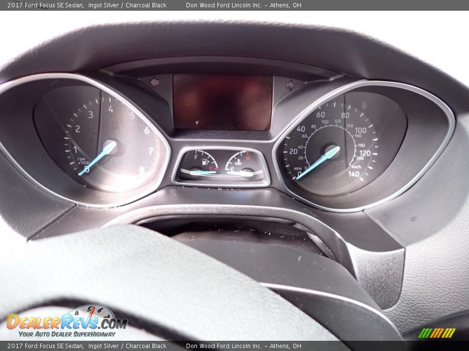 2017 Ford Focus SE Sedan Ingot Silver / Charcoal Black Photo #27
