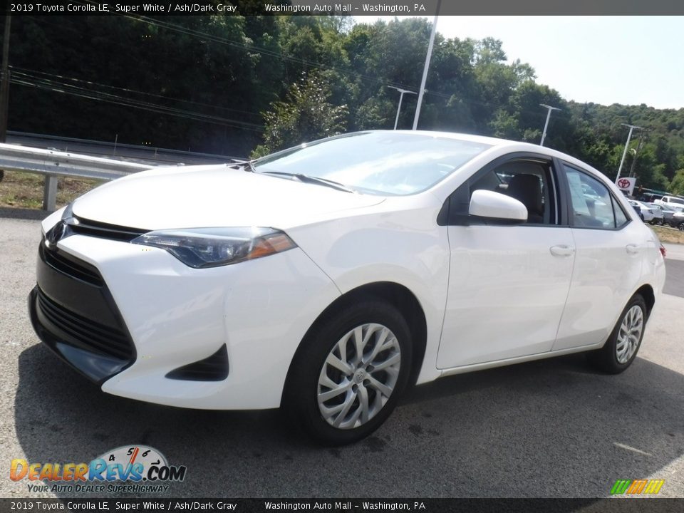 2019 Toyota Corolla LE Super White / Ash/Dark Gray Photo #10