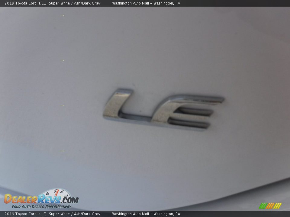 2019 Toyota Corolla LE Super White / Ash/Dark Gray Photo #13