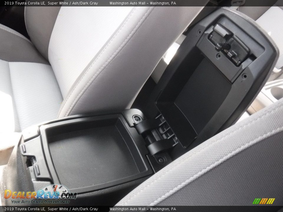 2019 Toyota Corolla LE Super White / Ash/Dark Gray Photo #20