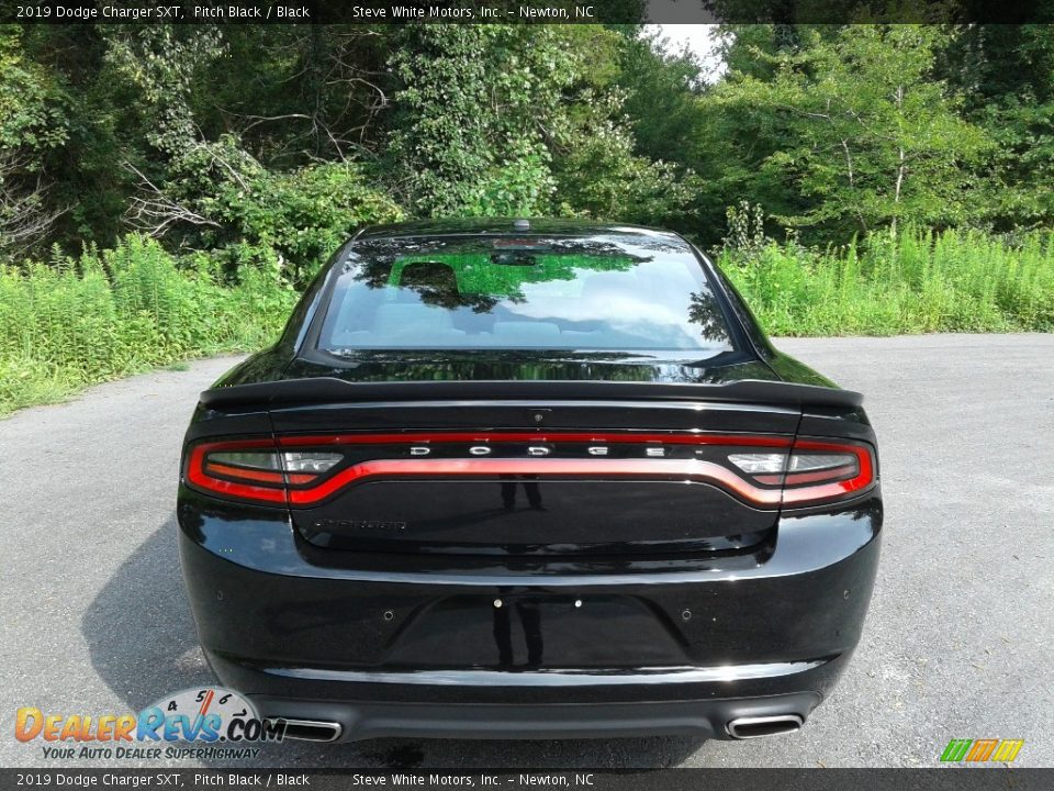 2019 Dodge Charger SXT Pitch Black / Black Photo #7