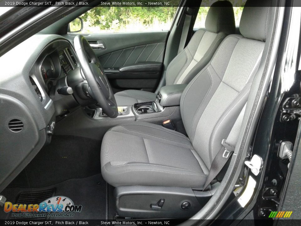 2019 Dodge Charger SXT Pitch Black / Black Photo #10