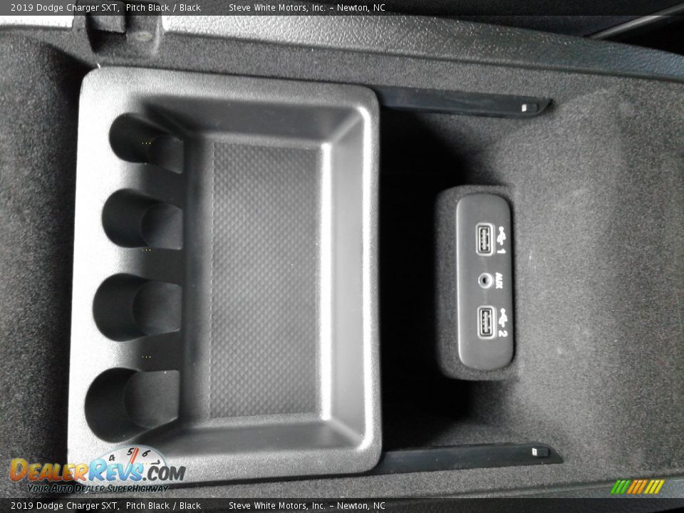 2019 Dodge Charger SXT Pitch Black / Black Photo #24