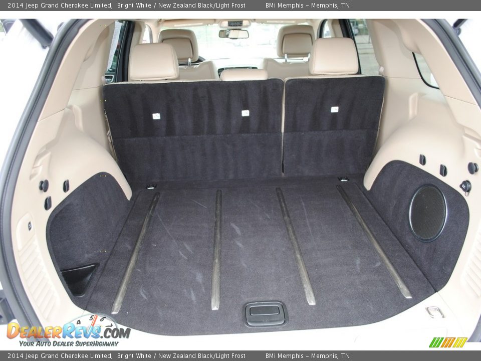 2014 Jeep Grand Cherokee Limited Bright White / New Zealand Black/Light Frost Photo #24