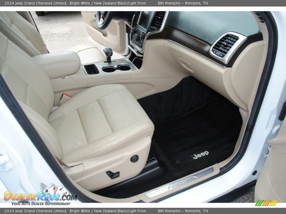 2014 Jeep Grand Cherokee Limited Bright White / New Zealand Black/Light Frost Photo #28