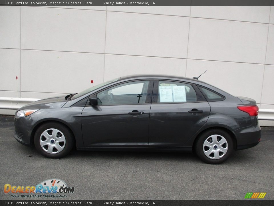 2016 Ford Focus S Sedan Magnetic / Charcoal Black Photo #2