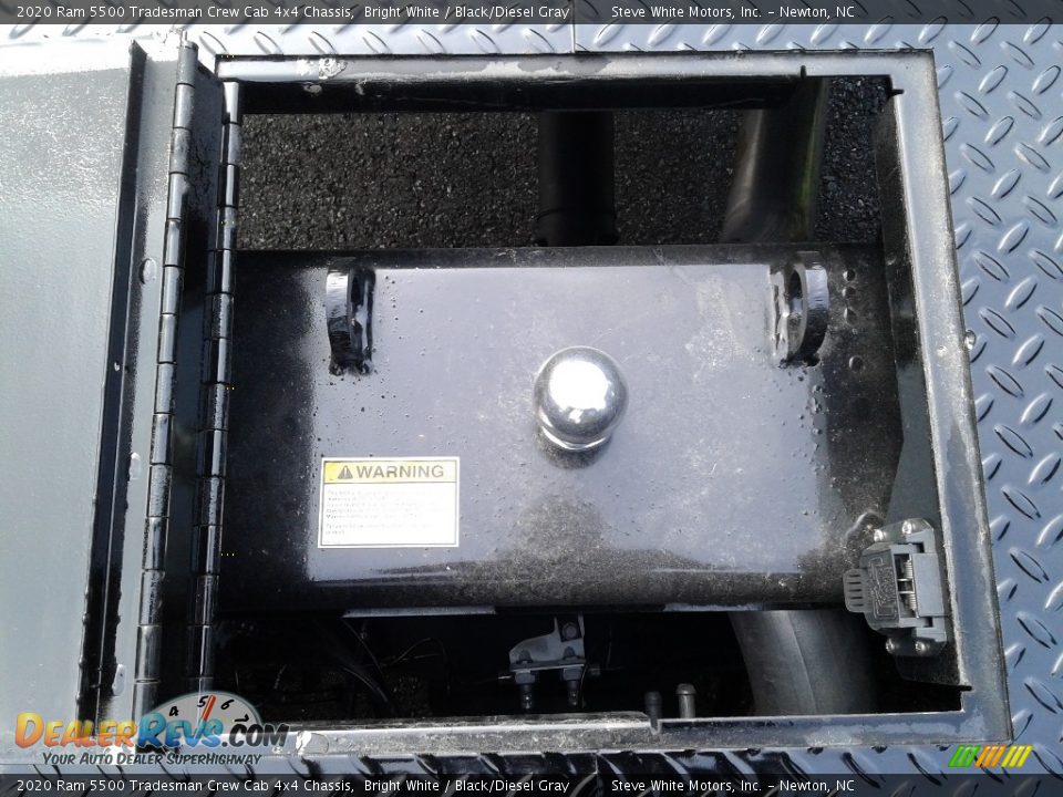 2020 Ram 5500 Tradesman Crew Cab 4x4 Chassis Bright White / Black/Diesel Gray Photo #8