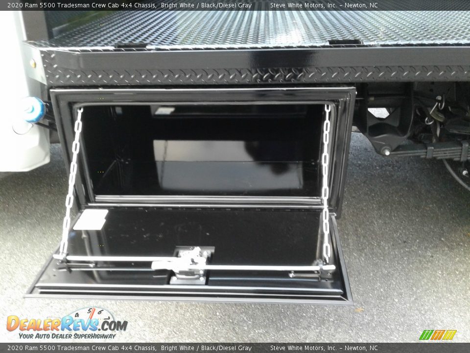 2020 Ram 5500 Tradesman Crew Cab 4x4 Chassis Bright White / Black/Diesel Gray Photo #10