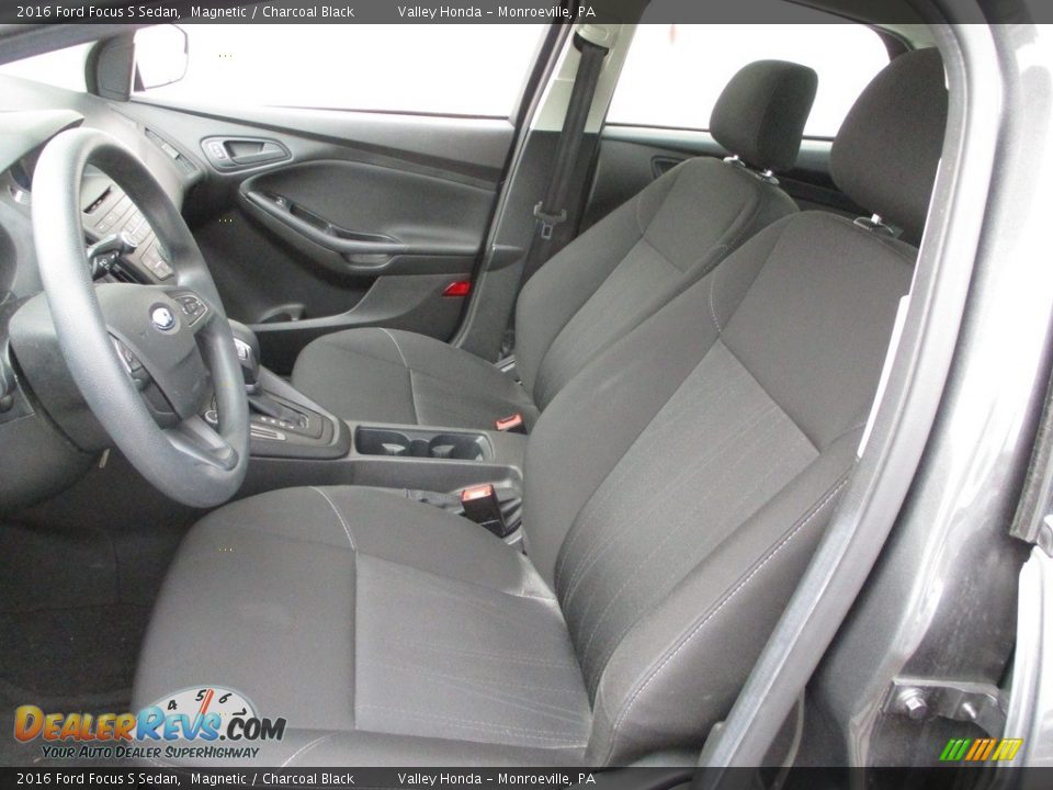 Charcoal Black Interior - 2016 Ford Focus S Sedan Photo #11