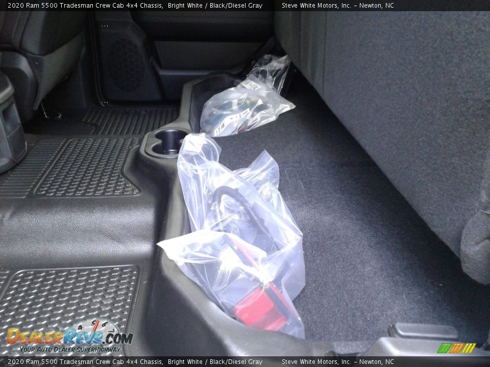2020 Ram 5500 Tradesman Crew Cab 4x4 Chassis Bright White / Black/Diesel Gray Photo #15