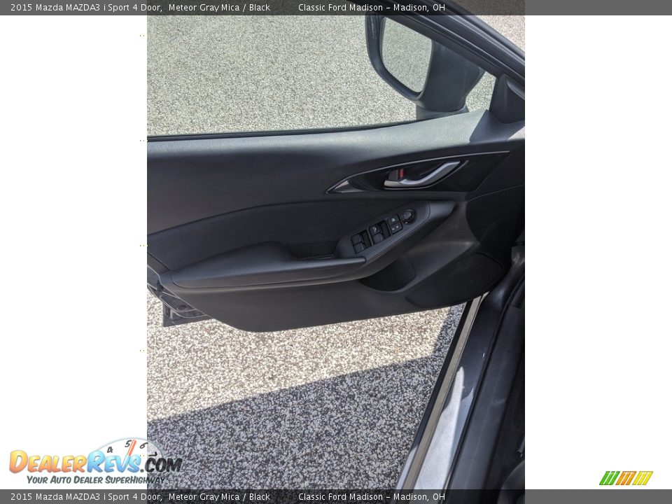 2015 Mazda MAZDA3 i Sport 4 Door Meteor Gray Mica / Black Photo #12