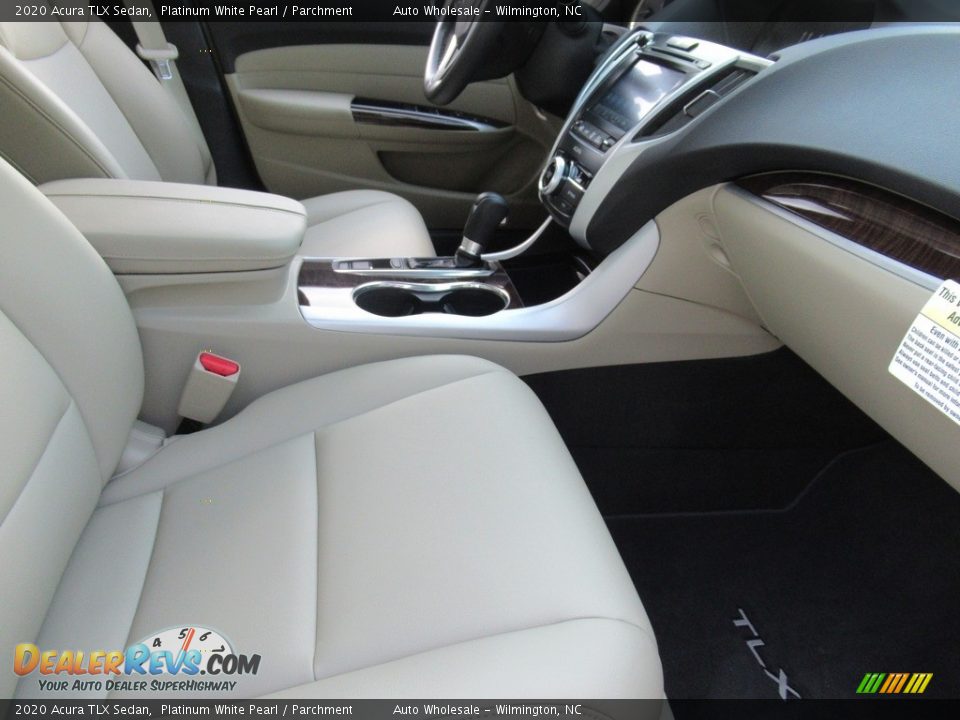 2020 Acura TLX Sedan Platinum White Pearl / Parchment Photo #12