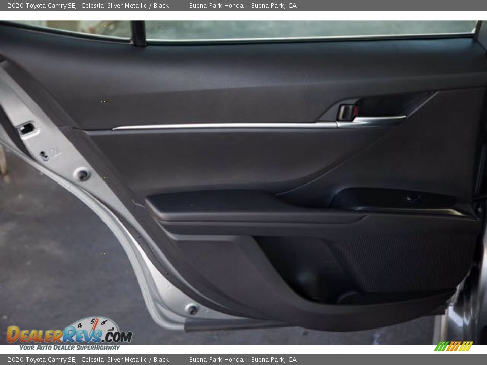2020 Toyota Camry SE Celestial Silver Metallic / Black Photo #31
