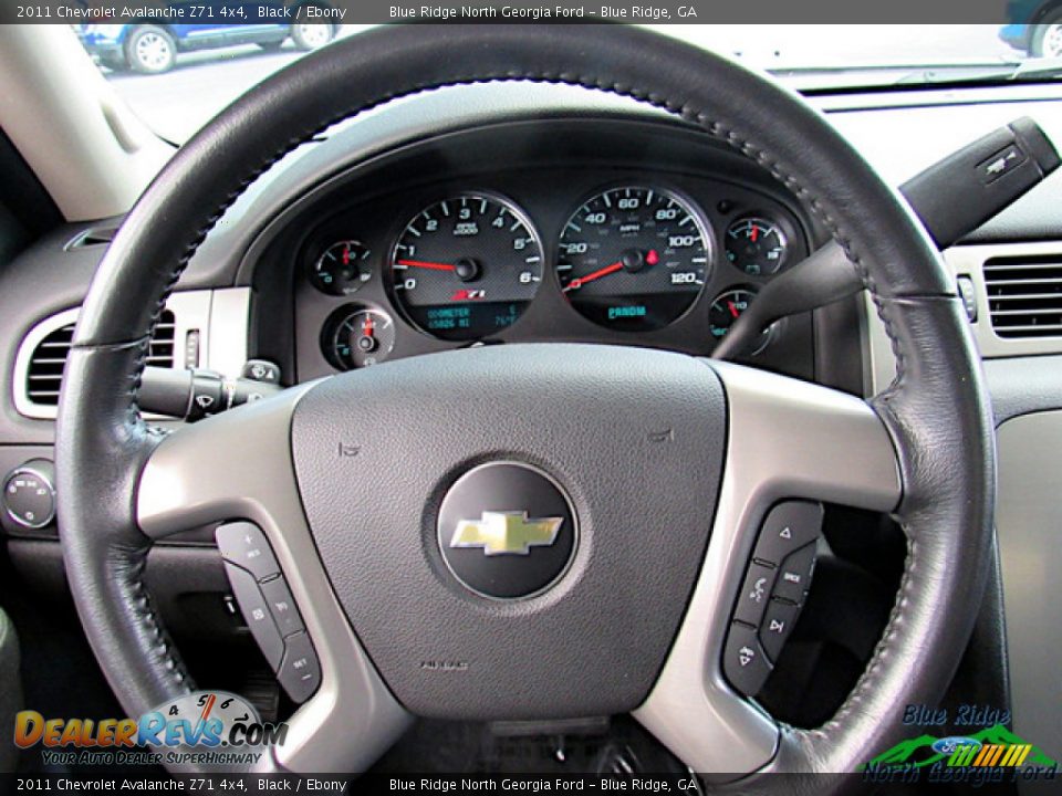 2011 Chevrolet Avalanche Z71 4x4 Black / Ebony Photo #18