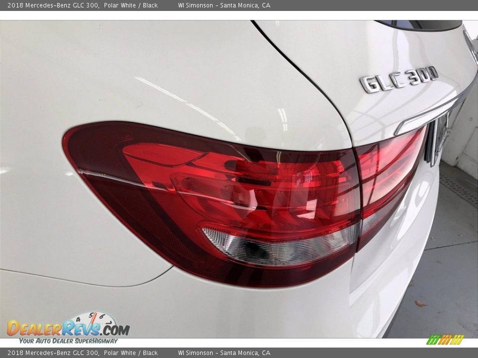 2018 Mercedes-Benz GLC 300 Polar White / Black Photo #26