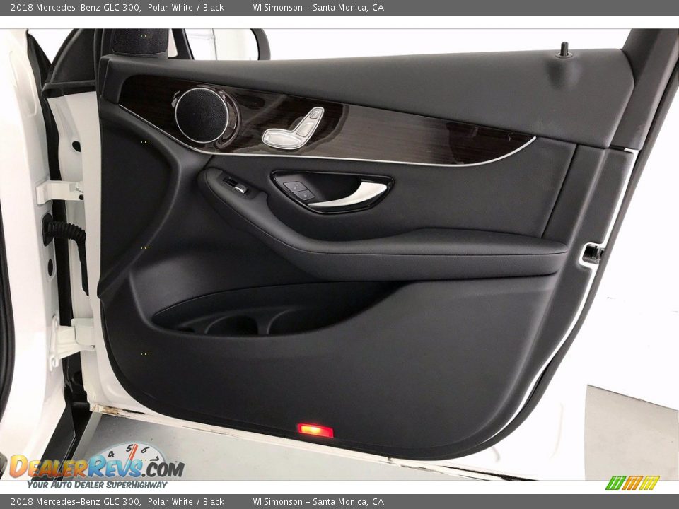 2018 Mercedes-Benz GLC 300 Polar White / Black Photo #30