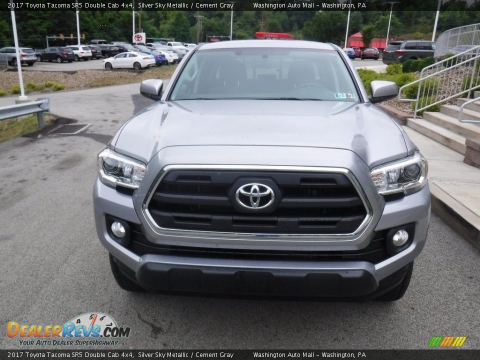 2017 Toyota Tacoma SR5 Double Cab 4x4 Silver Sky Metallic / Cement Gray Photo #11