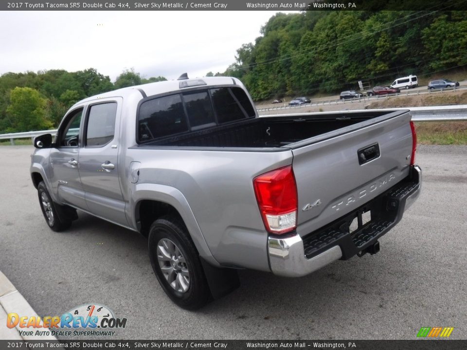 2017 Toyota Tacoma SR5 Double Cab 4x4 Silver Sky Metallic / Cement Gray Photo #14