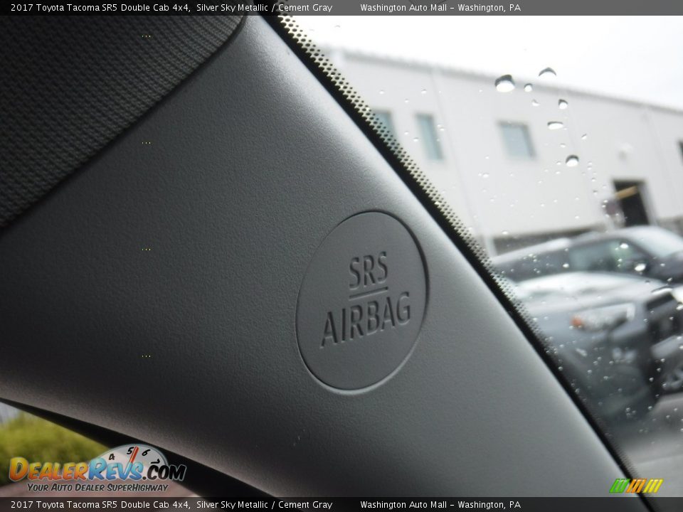 2017 Toyota Tacoma SR5 Double Cab 4x4 Silver Sky Metallic / Cement Gray Photo #24