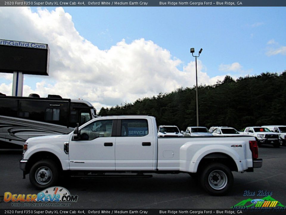 2020 Ford F350 Super Duty XL Crew Cab 4x4 Oxford White / Medium Earth Gray Photo #2